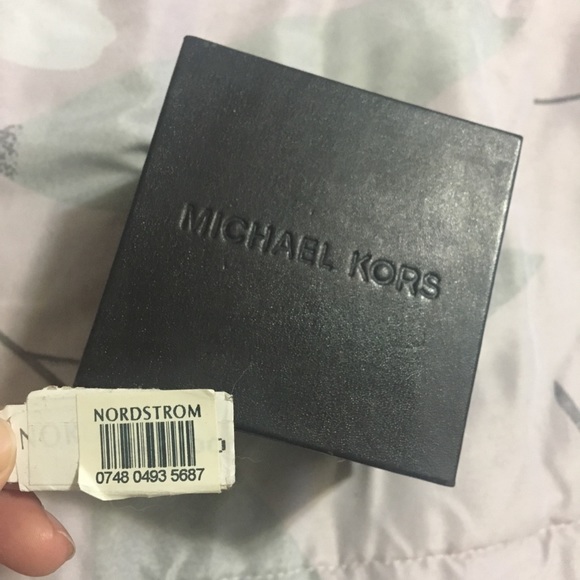 Michael Kors Gold 5556 Series Watch main image 8